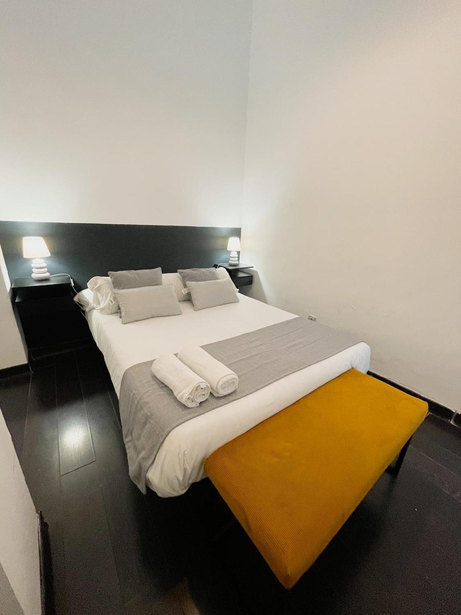 Ferienwohnung Carretas Duplex Exterior Izquierda Madrid Exterior foto